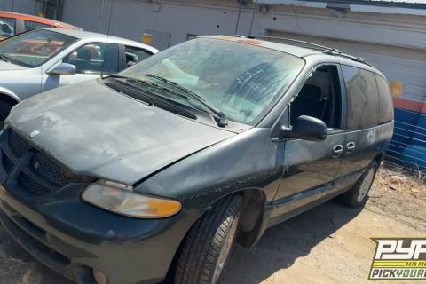 Photo of 2000 Dodge Caravan