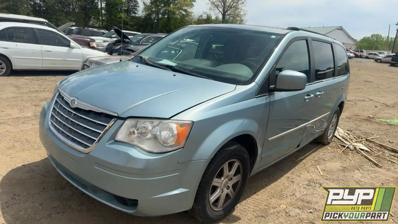 Photo of 2010 Chrysler Town & Country