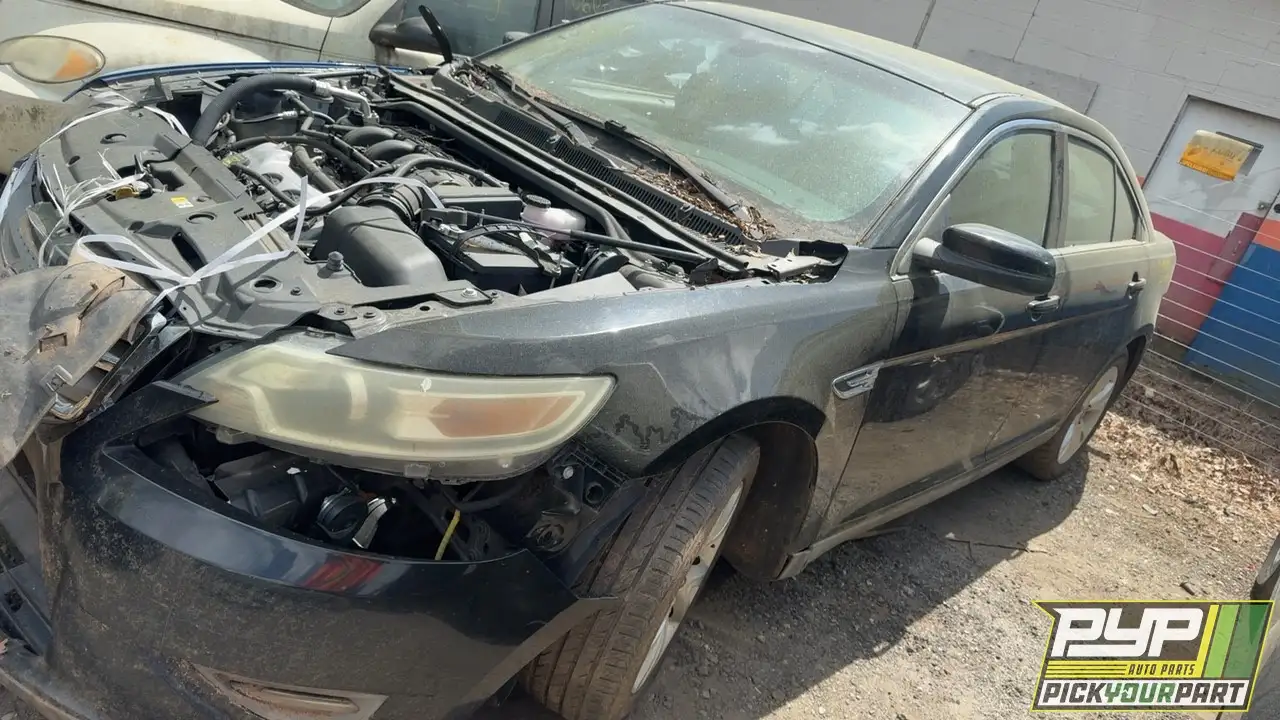 Photo of 2011 Ford Taurus