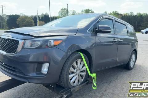 Photo of 2015 Kia Sedona