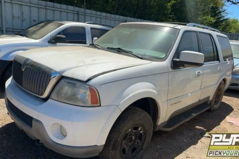 Photo of 2004 Lincoln Navigator