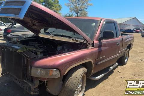Photo of 2001 Dodge Ram 1500