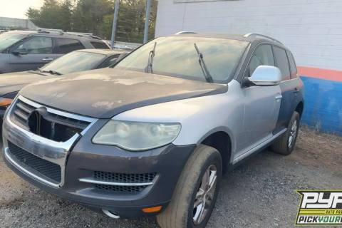 Photo of 2008 Volkswagen Touareg