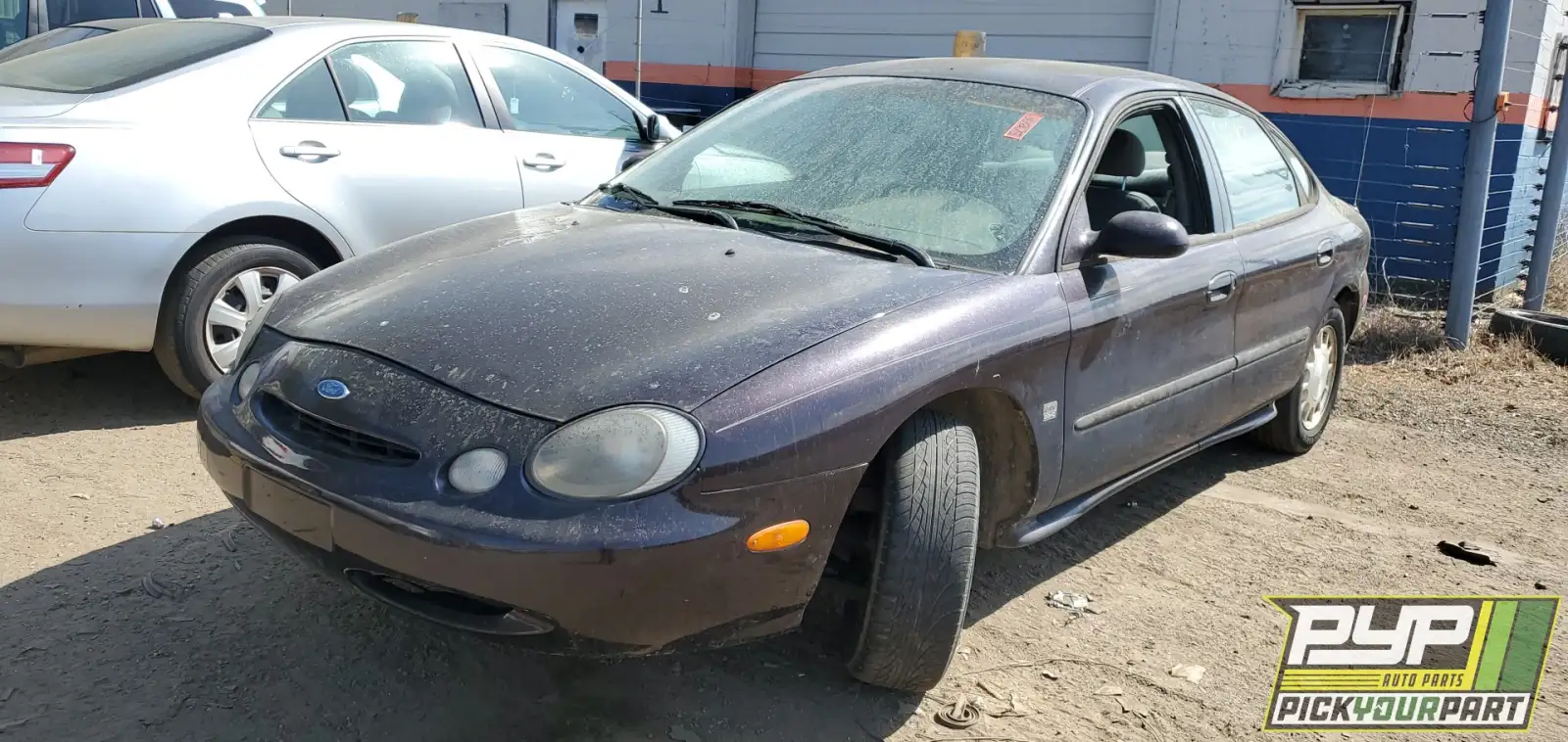 Photo of 1996 Ford Taurus