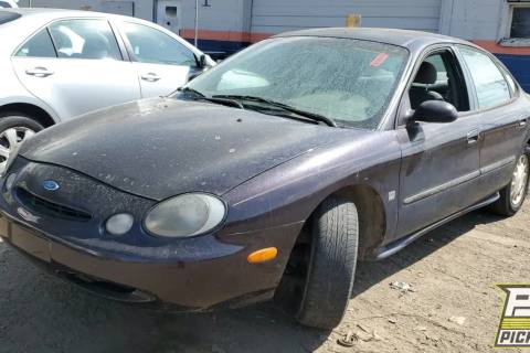Photo of 1996 Ford Taurus