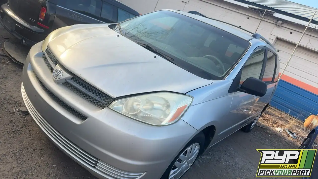 Photo of 2004 Toyota Sienna