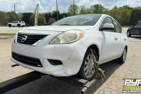 Photo of 2013 Nissan Versa