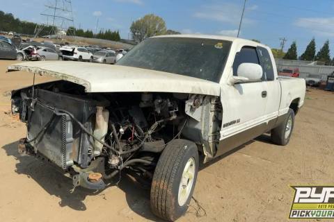 Photo of 2001 Dodge Ram 1500