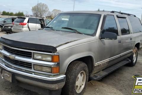 Photo of 1999 Chevrolet C1500 Suburban
