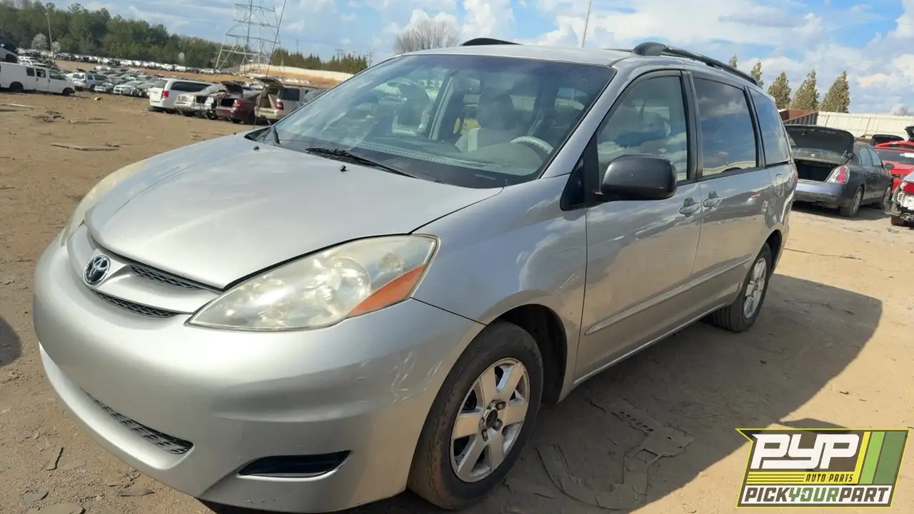 Photo of 2009 Toyota Sienna