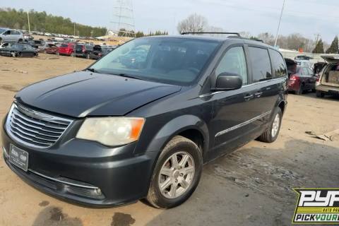 Photo of 2012 Chrysler Town & Country