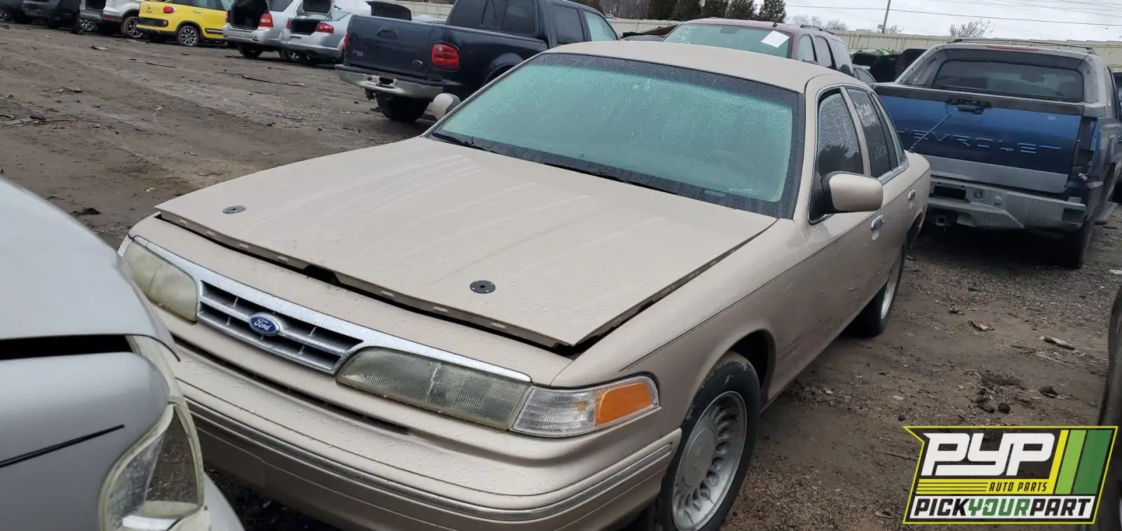 Photo of 1997 Ford Crown Victoria