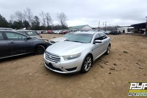 Photo of 2013 Ford Taurus