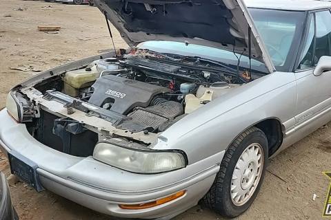 Photo of 1998 Buick Lesabre