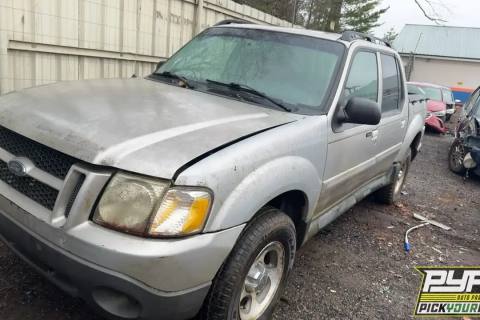 Photo of 2005 Ford Explorer Sport Trac