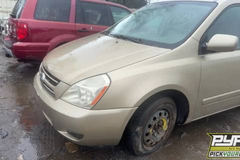 Photo of 2006 Kia Sedona