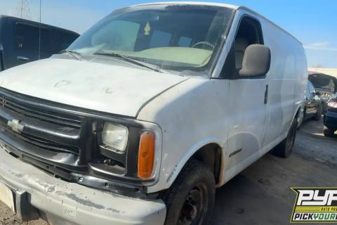 Photo of 2002 Chevrolet Express 2500