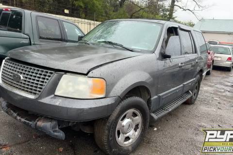 Photo of 2003 Ford Expedition