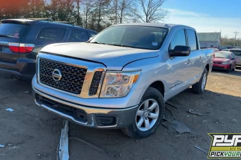 Photo of 2018 Nissan Titan