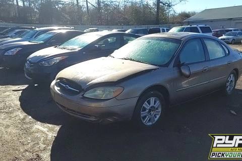 Photo of 2003 Ford Taurus
