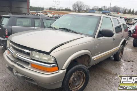 Photo of 2002 Chevrolet Blazer