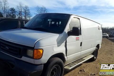 Photo of 2006 Ford E-250
