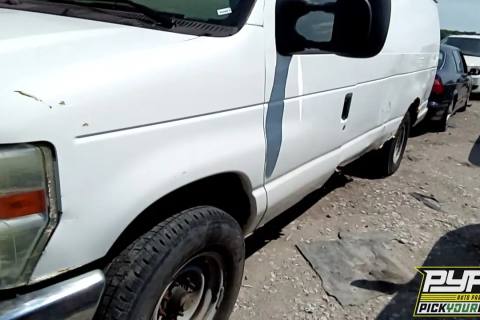 Photo of 2008 Ford E-350 Super Duty
