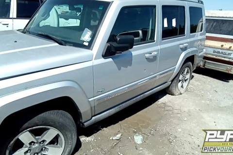 Photo of 2006 Jeep Commander