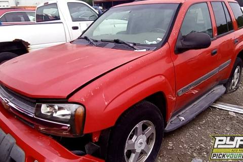 Photo of 2002 Chevrolet Trailblazer