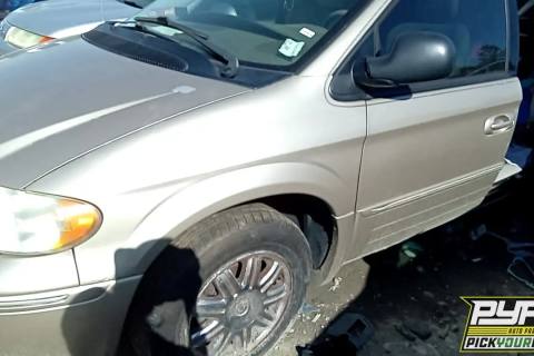Photo of 2007 Chrysler Town & Country