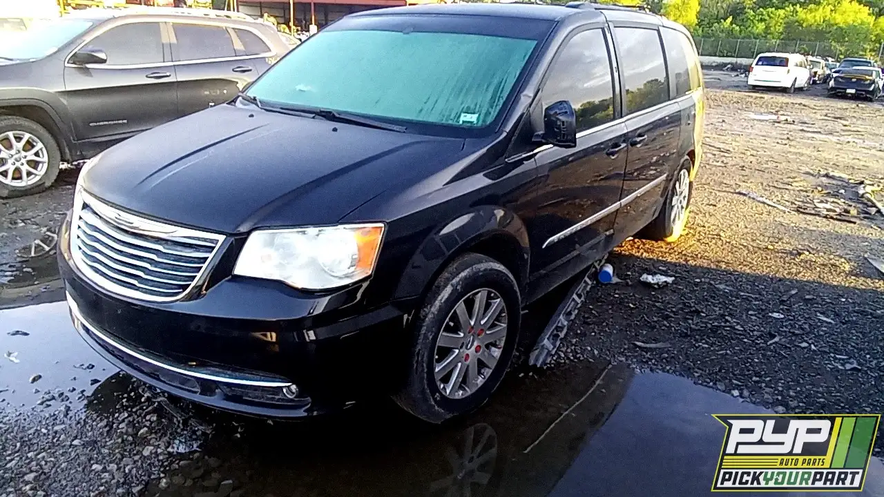 Photo of 2013 Chrysler Town & Country