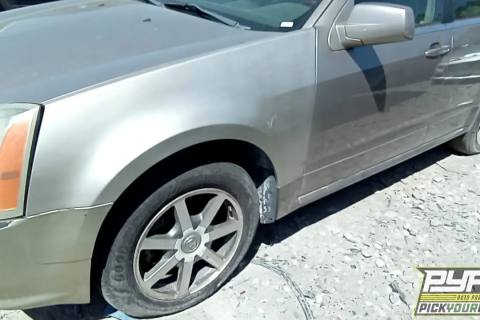 Photo of 2004 Cadillac Srx