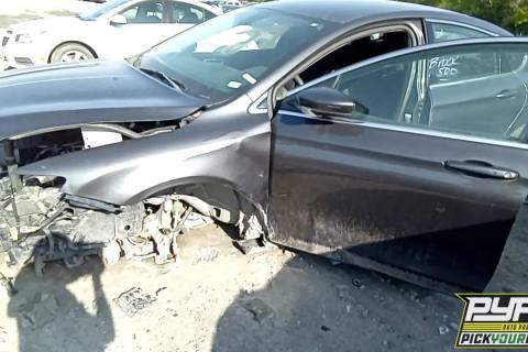 Photo of 2015 Chrysler 200
