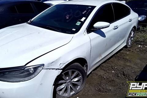 Photo of 2015 Chrysler 200
