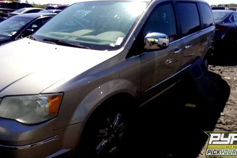 Photo of 2008 Chrysler Town & Country