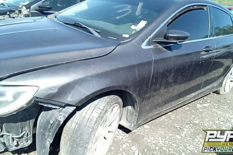 Photo of 2015 Chrysler 200
