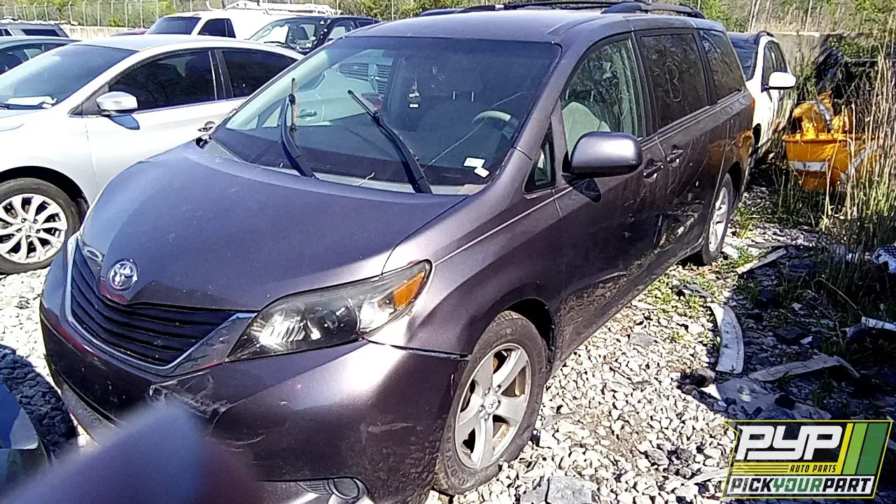 Photo of 2011 Toyota Sienna