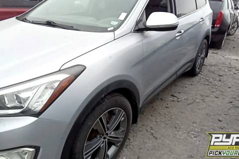 Photo of 2015 Hyundai Santa Fe