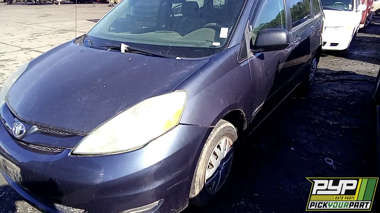 Photo of 2006 Toyota Sienna