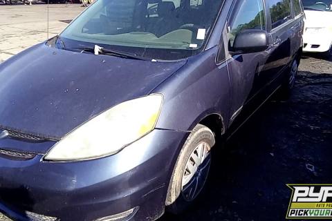 Photo of 2006 Toyota Sienna