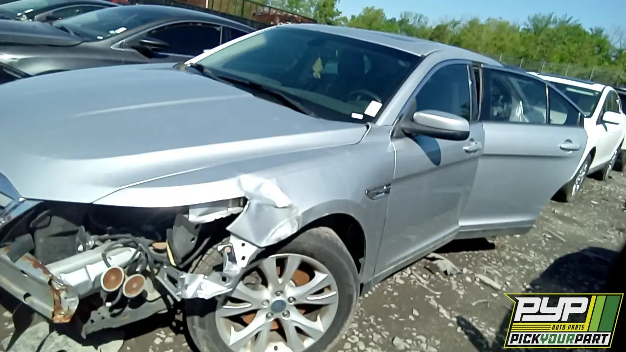 Photo of 2010 Ford Taurus