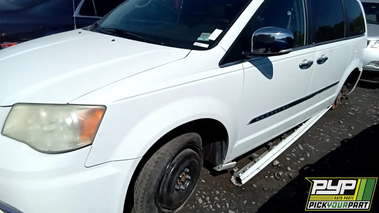 Photo of 2014 Chrysler Town & Country
