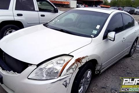 Photo of 2011 Nissan Altima