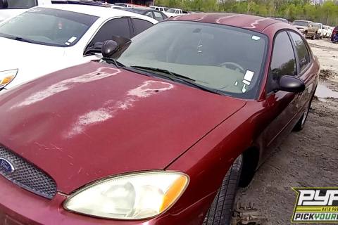 Photo of 2004 Ford Taurus