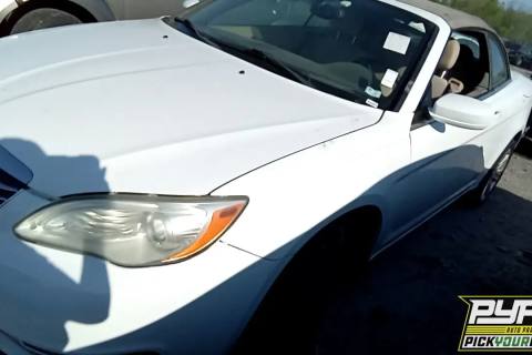 Photo of 2011 Chrysler 200