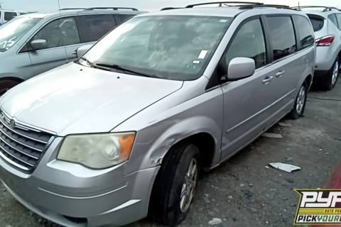 Photo of 2008 Chrysler Town & Country