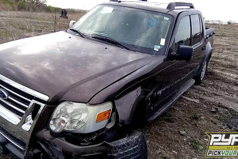 Photo of 2008 Ford Explorer Sport Trac