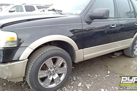 Photo of 2010 Ford Expedition