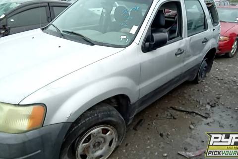 Photo of 2003 Ford Escape