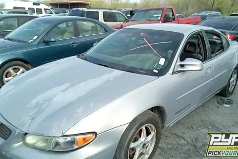 Photo of 2000 Pontiac Grand Prix